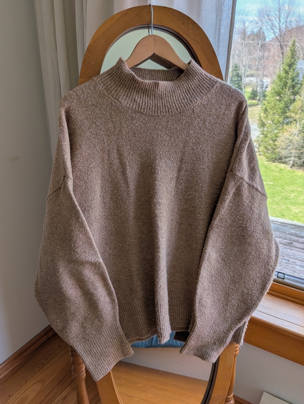 🍀 2/$15 - H&M - Tan mock neck sweater